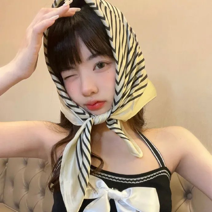 好朋友雪中欢聚